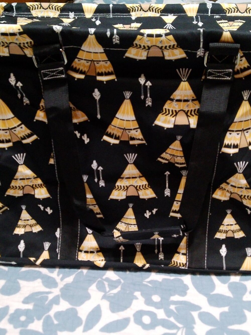 TEEPEE TRAIL PRINT XLARGE STORE BASKET NWT BLACK WITH TAN TEEPEES